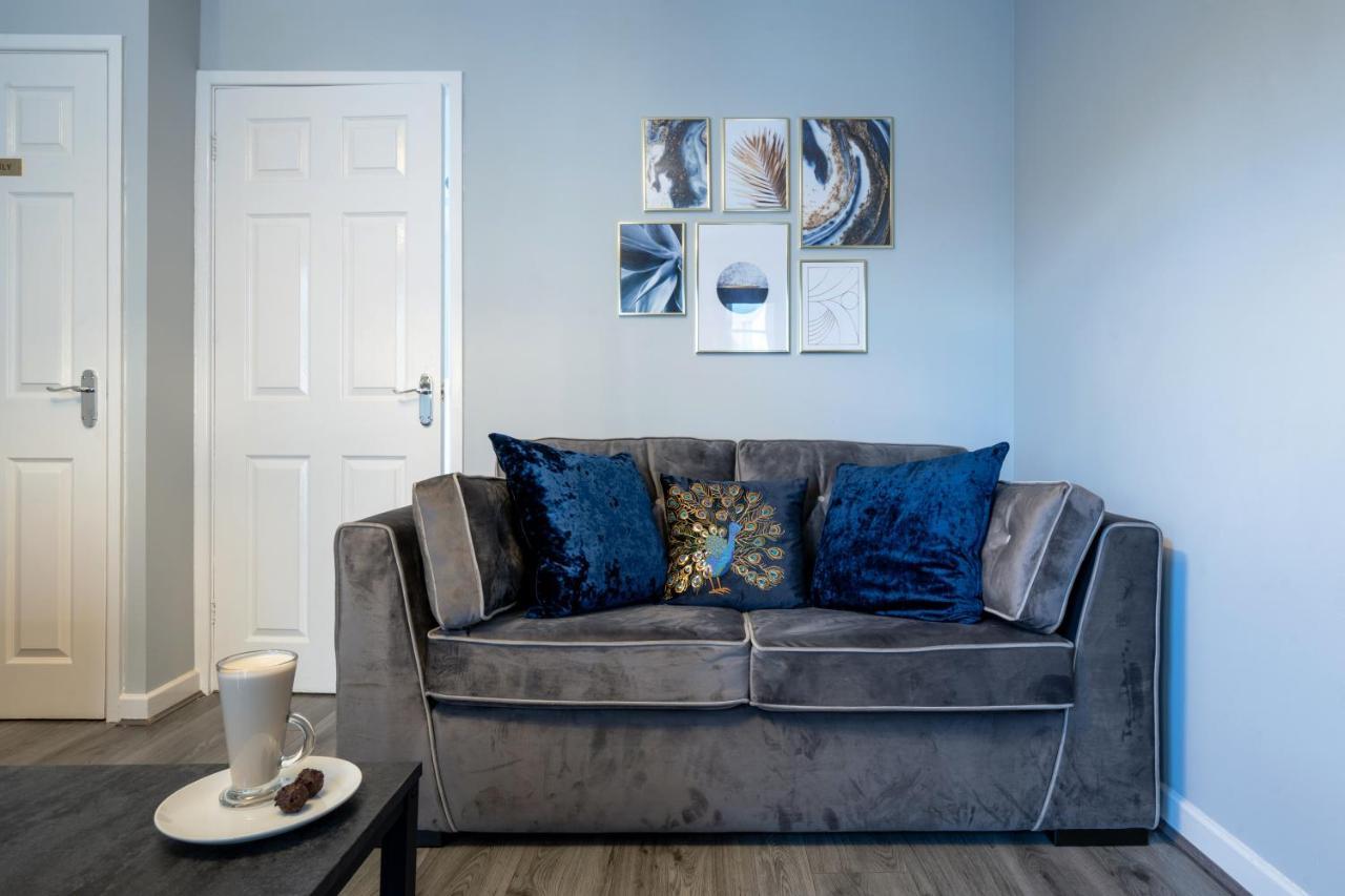 Yew Tree House Contractor / Family Home Free Netflix Fast Wifi Near Dudley/Birmingham Cradley Heath エクステリア 写真