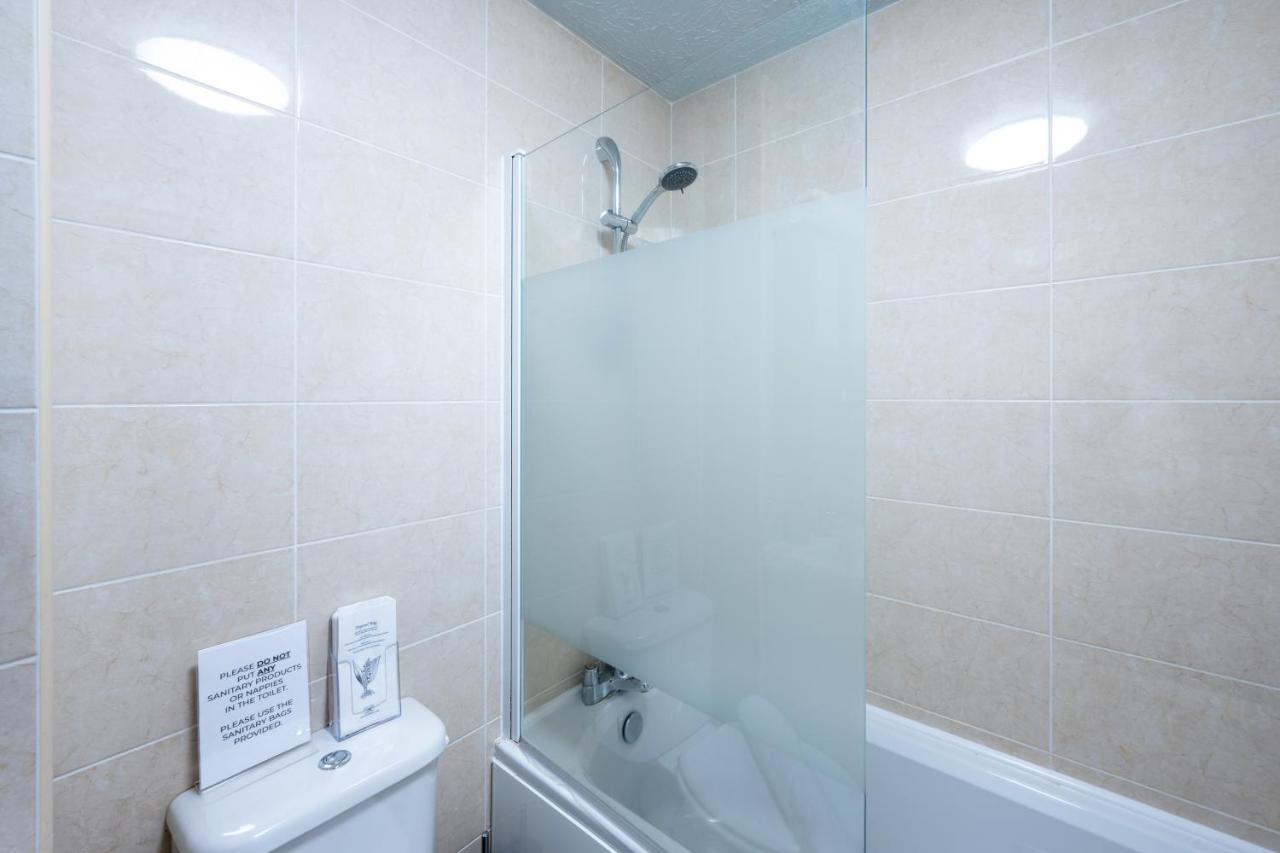 Yew Tree House Contractor / Family Home Free Netflix Fast Wifi Near Dudley/Birmingham Cradley Heath エクステリア 写真