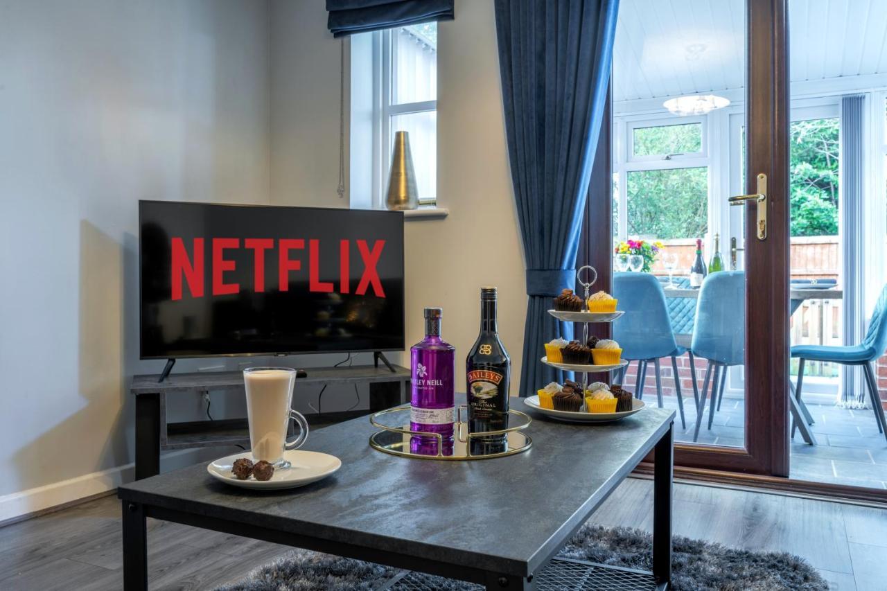 Yew Tree House Contractor / Family Home Free Netflix Fast Wifi Near Dudley/Birmingham Cradley Heath エクステリア 写真